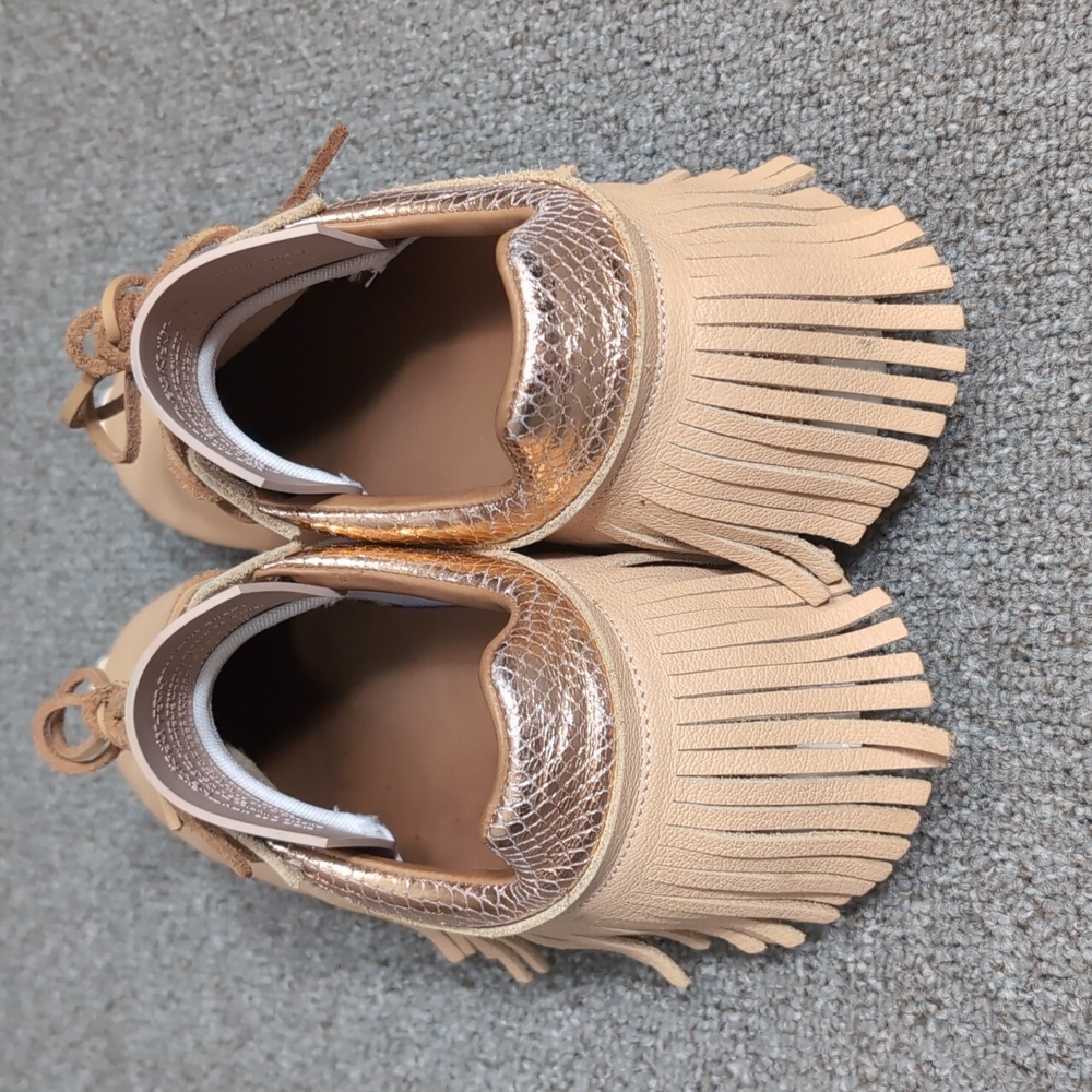 Esseutesse Leather Fringe Sneaker - Sand Tan Size 39 EU - 8.5 US - Picture 5 of 16